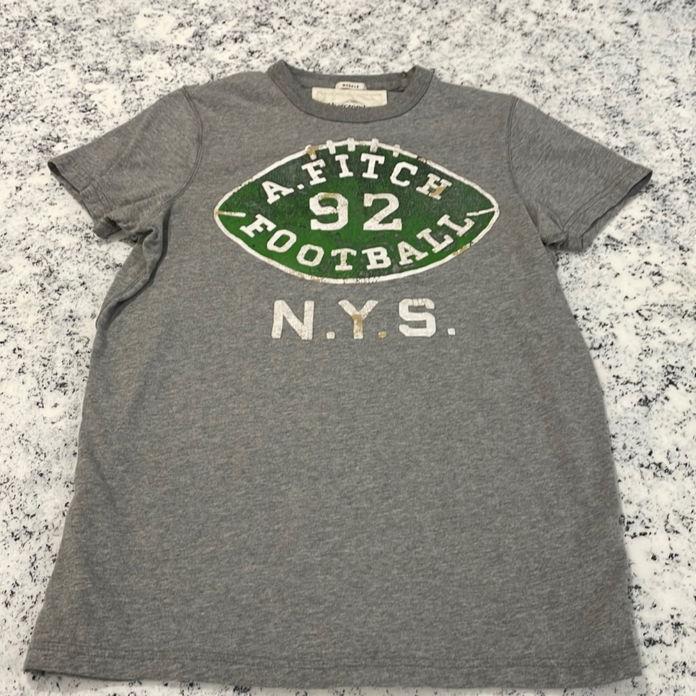 Abercrombie & Fitch tshirt